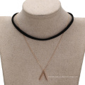 43613 Xuping moda jóias de ouro design simples de cobre e camada de couro chocker colar